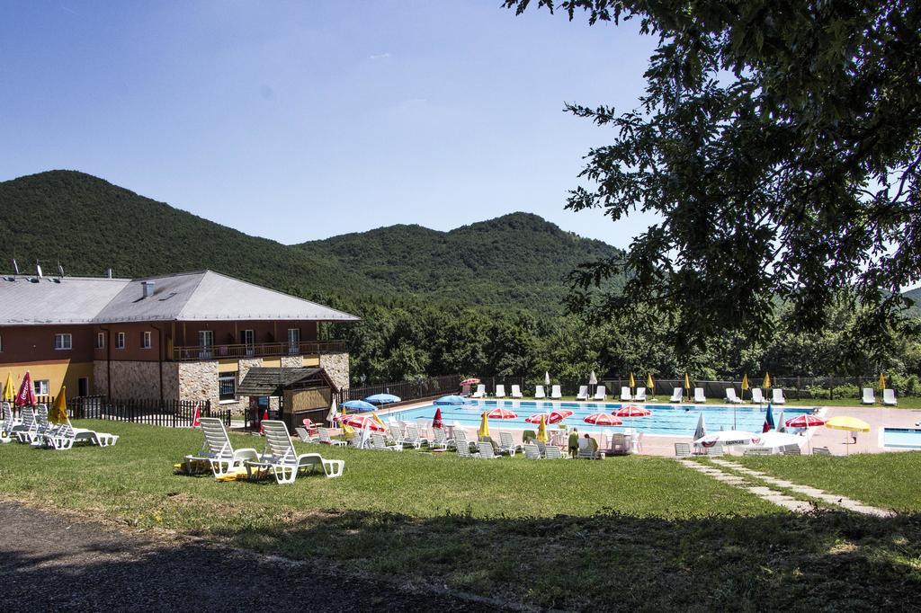 Szent Orban Erdei Wellness Hotel Es Residence Kóspallag Екстериор снимка